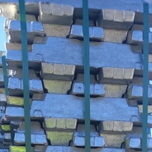 Alluminio primario in pani